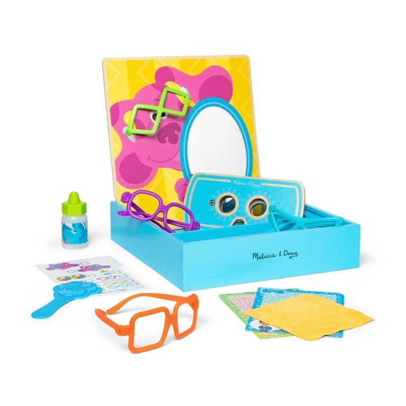 Melissa & Doug Blues Clues & You! Time for Glasses Eye Doctor Play Set - Picture 5 of 6